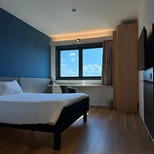 Ibis Fiera מלון